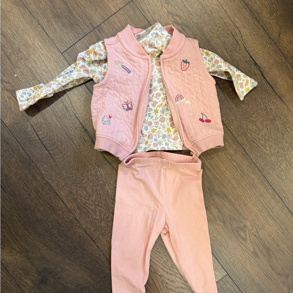 Carter's Peach and Cream Floral Set